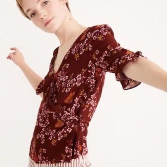 Madewell Tie-Sleeve Wrap Top in Butterfly Sanctuary Maroon Size 4P - Picture 1 of 8